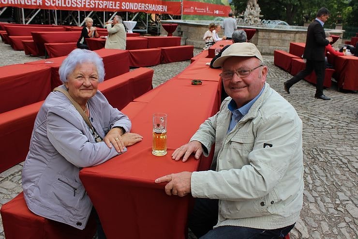 Prominente Premiereng&auml;ste