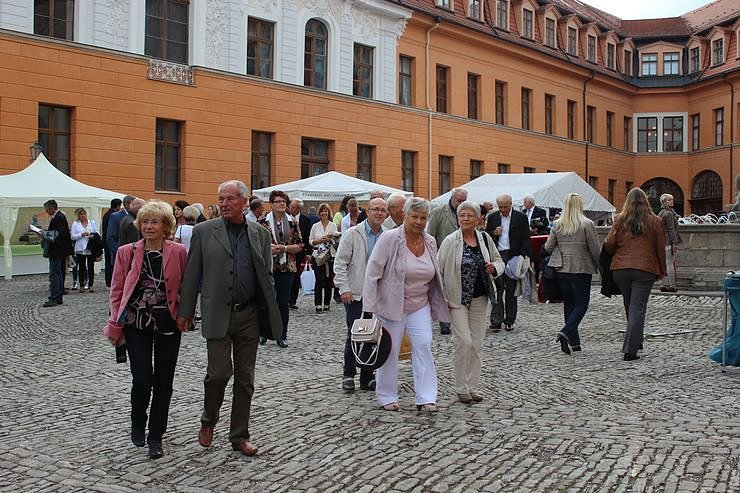 Prominente Premiereng&auml;ste