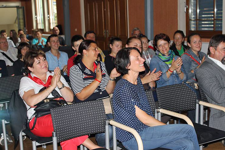 Internationale Jugendbewegung