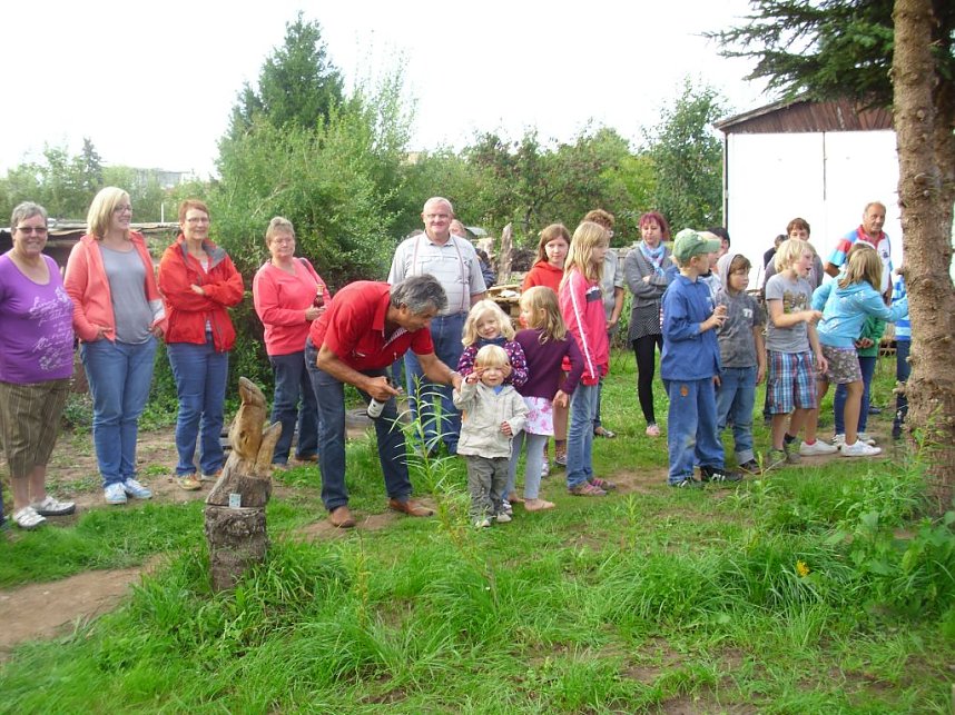 Spielenachmittag in Gartenanlage
