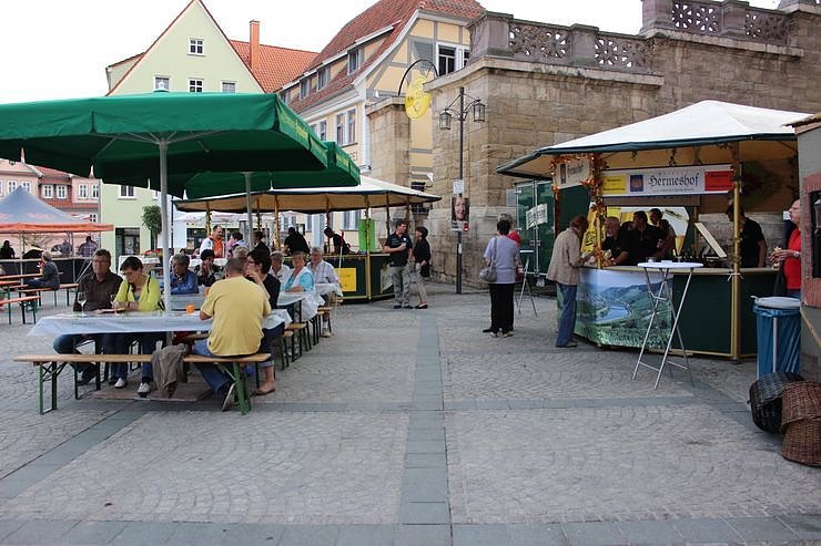 Weinfest bei Traumwetter er&ouml;ffnet