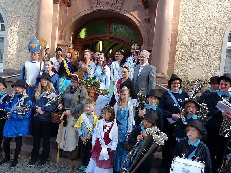 Zwiebeln &uuml;ber Zwiebeln