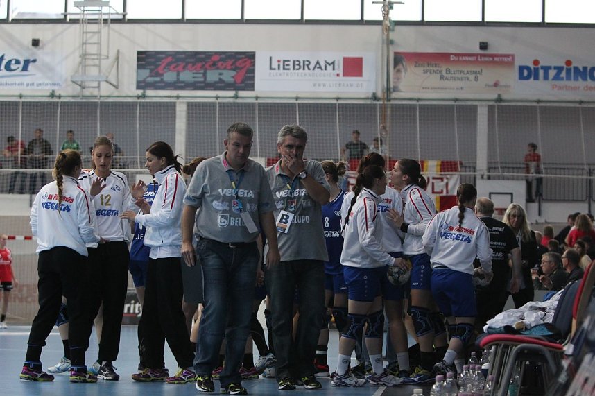 THC gewinnt erstes Champion League Spiel klar mit 33:20