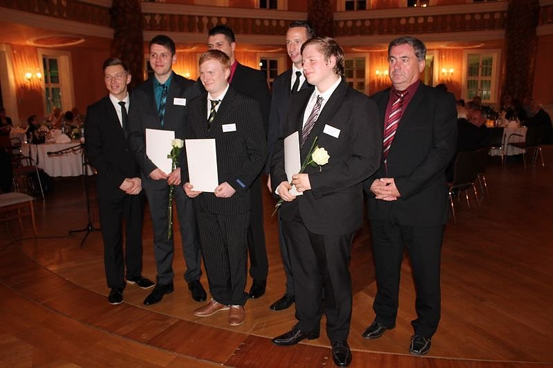 WAGO- Stiftung ehrt die 13 besten Auszubildenden