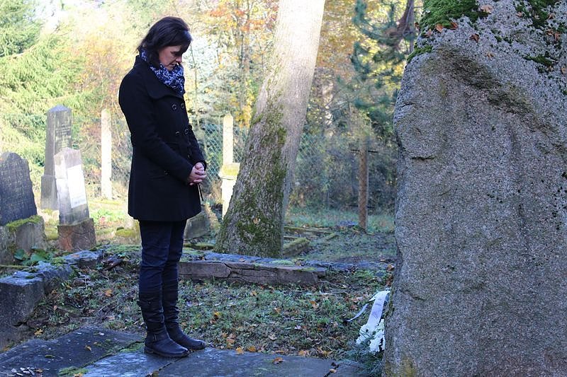 Der Opfer gedacht und Mahnung ausgesprochen