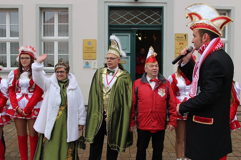 Rathaus wieder in Narrenhand