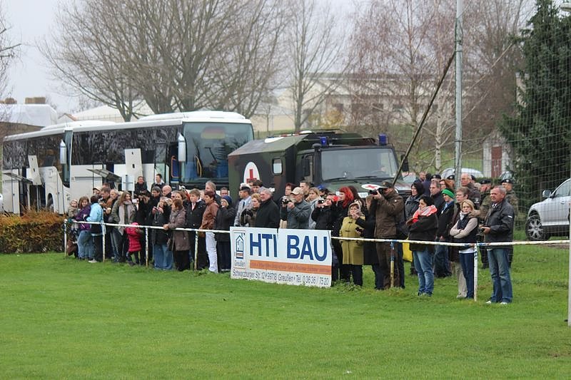 Neuer Lehrgang in Oberspier vereidigt