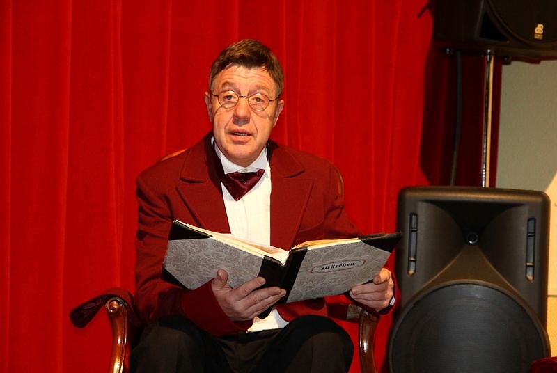 Die Schneek&ouml;nigin - ein getanztes M&auml;rchen.