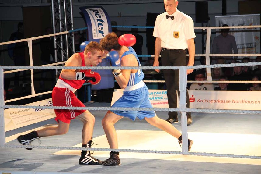 Boxnacht mit einem klaren Sie f&uuml;r den Nordh&auml;user Sportverein