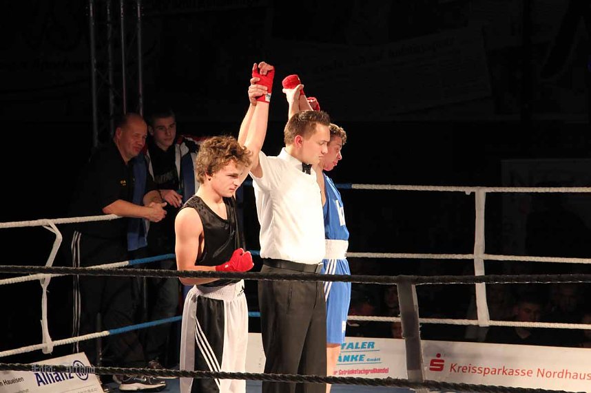 Boxnacht mit einem klaren Sie f&uuml;r den Nordh&auml;user Sportverein