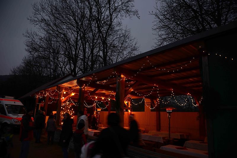 Weihnachtsromantik am Teich