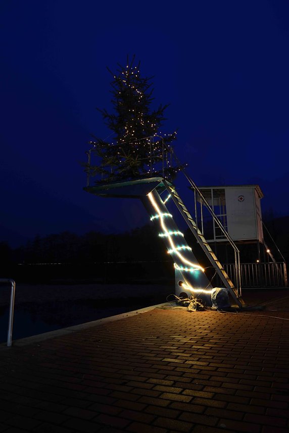 Weihnachtsromantik am Teich