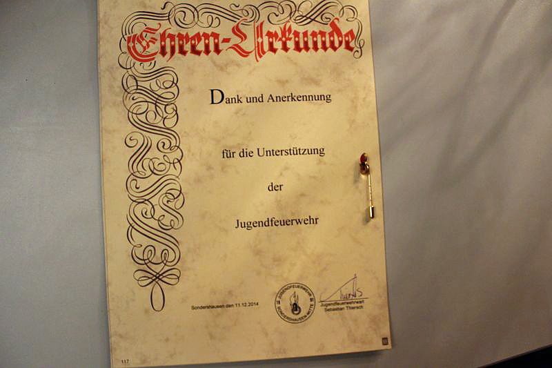 Weihnachtsmann kam mit Rentier