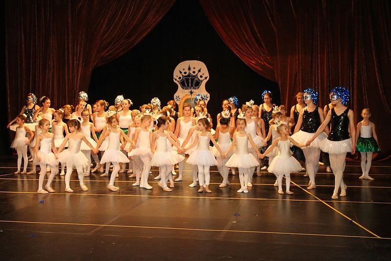 Schneek&ouml;nigin begeistert Gro&szlig; und Klein.