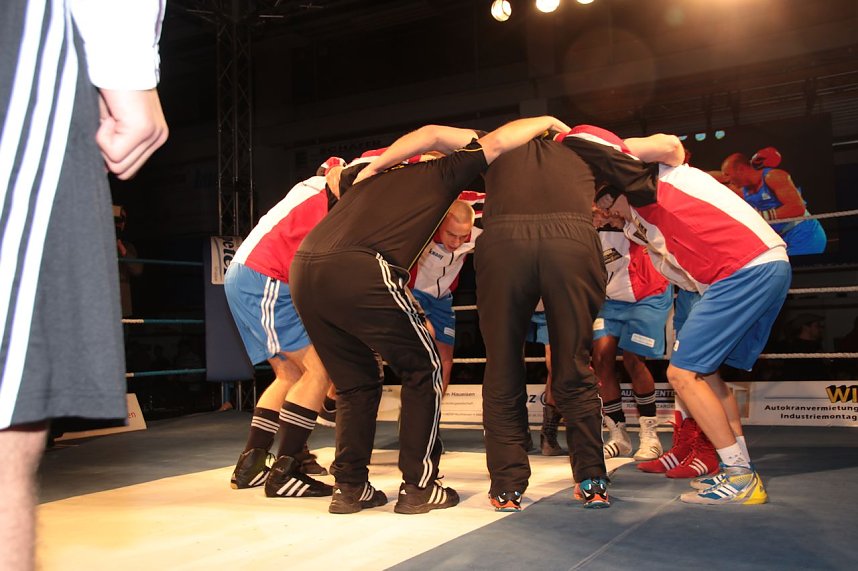 Boxnacht in der Ballspielhalle in Nordhausen