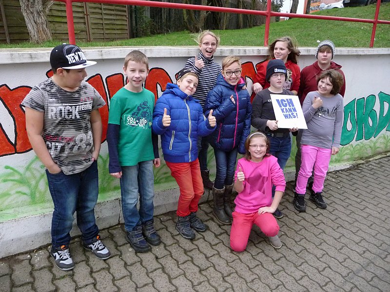 Abenteuerspielplatz 2015 � Bau eines H&uuml;ttendorfes