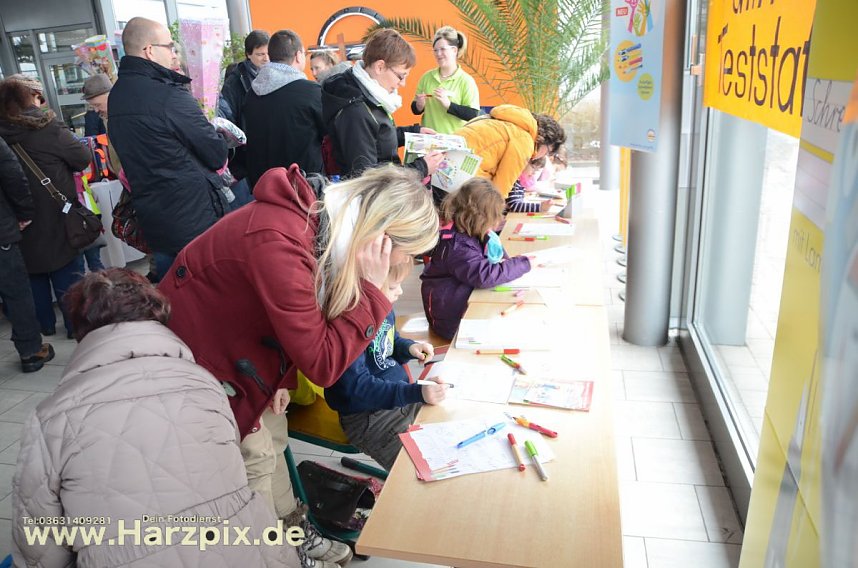 Viel los in der Autowelt Peter