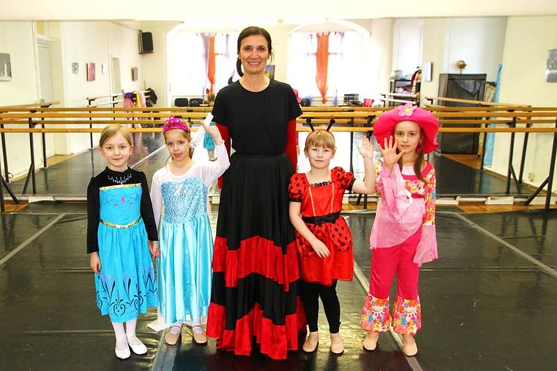 Gro&szlig;er Spa&szlig; f&uuml;r die kleinen T&auml;nzerinnen