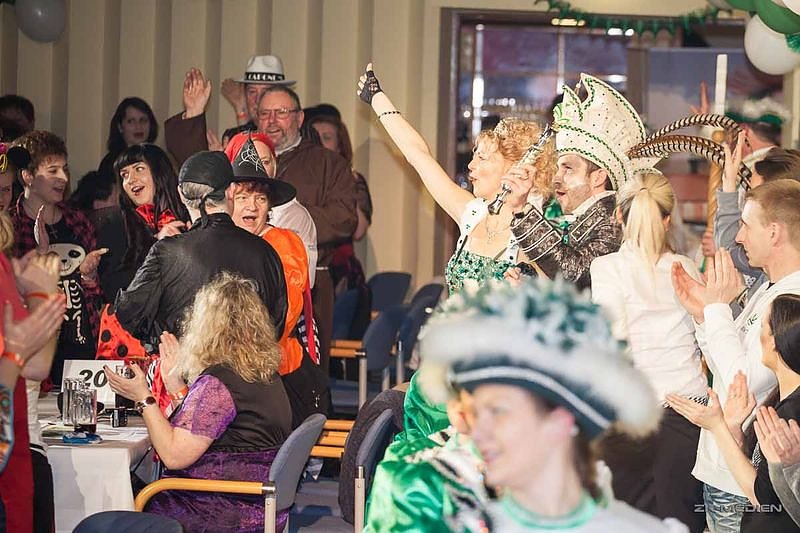 Nach dem Umzug geht es abends weiter