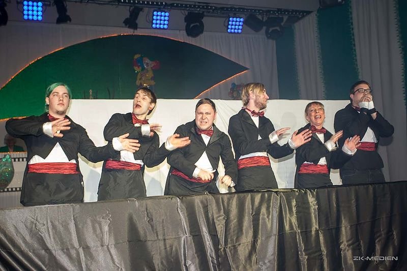 Nach dem Umzug geht es abends weiter