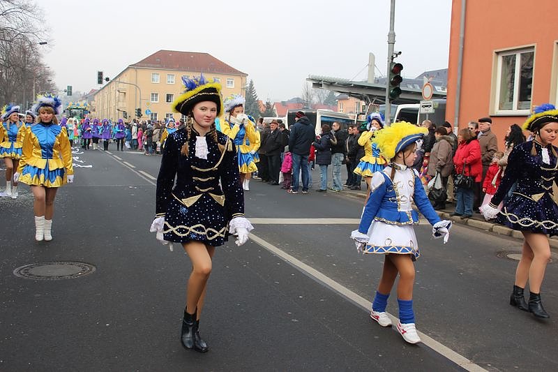 N&auml;rrinnen und Narren zogen durch Sondershausen (1)