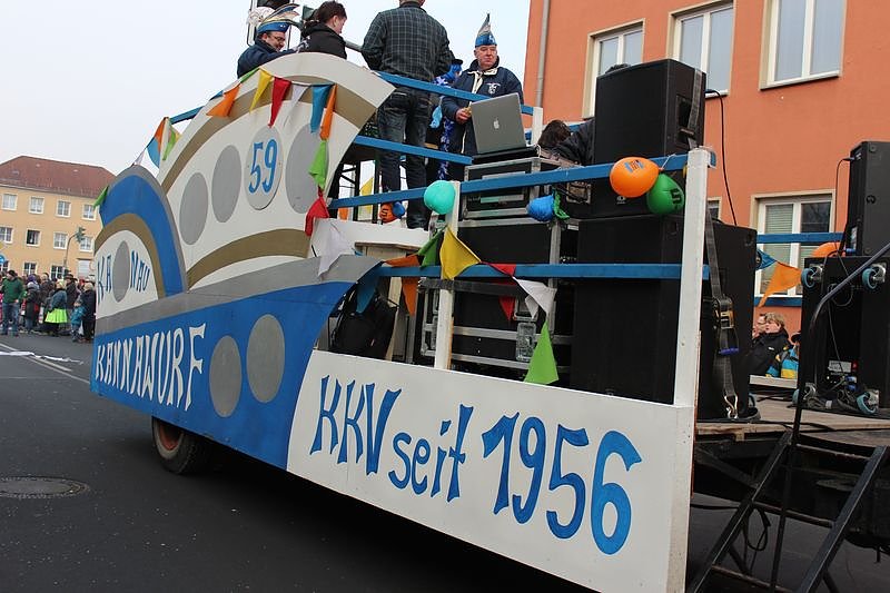 N&auml;rrinnen und Narren zogen durch Sondershausen (2)