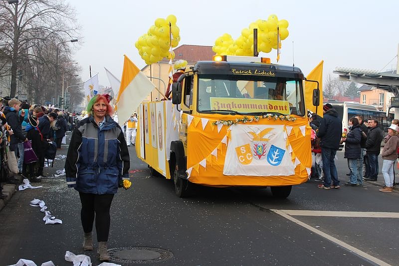 N&auml;rrinnen und Narren zogen durch Sondershausen (2)