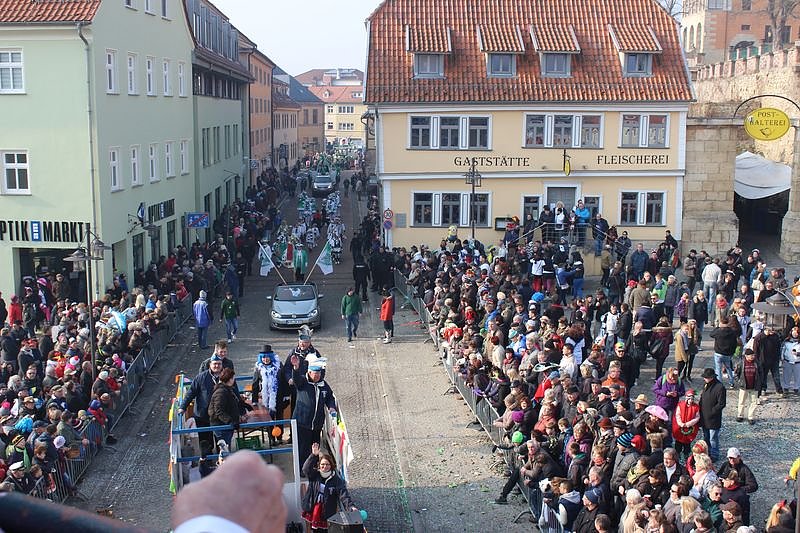 Party auf Markt und im Rathaus (1)