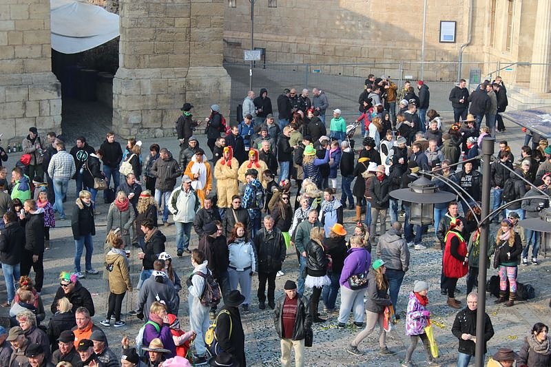 Party auf Markt und im Rathaus (1)