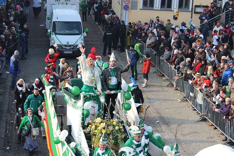 Party auf Markt und im Rathaus (2)