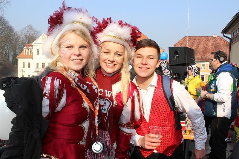 Party auf Markt und im Rathaus (2)