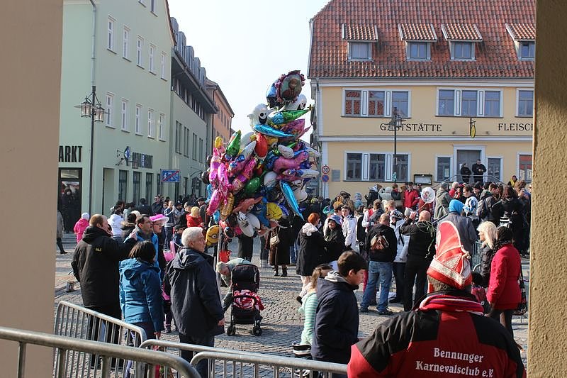 Party auf Markt und im Rathaus (2)
