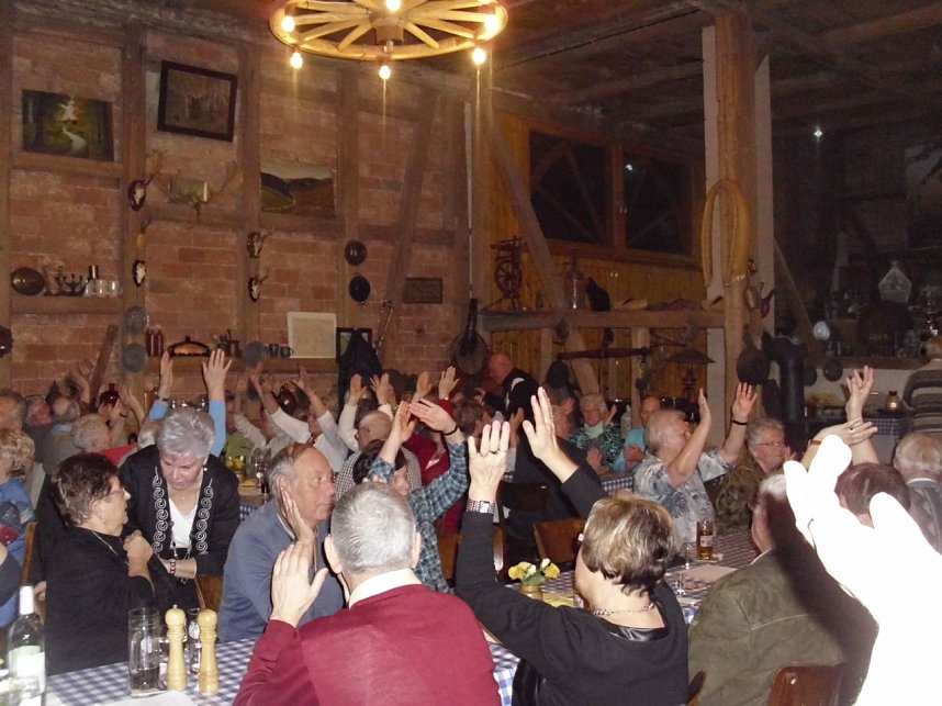 Gelungene Frauentagsfeier der IG BCE in Allmenhausen