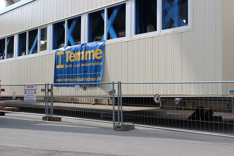 Neue Seilfahrtsbr&uuml;cke wird montiert