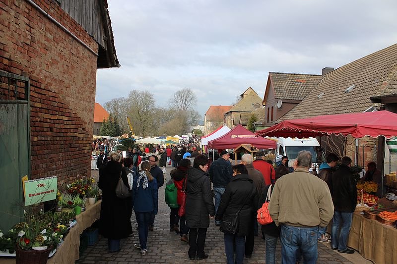 Ansturm zum Jubil&auml;umsmarkt in Braunsroda