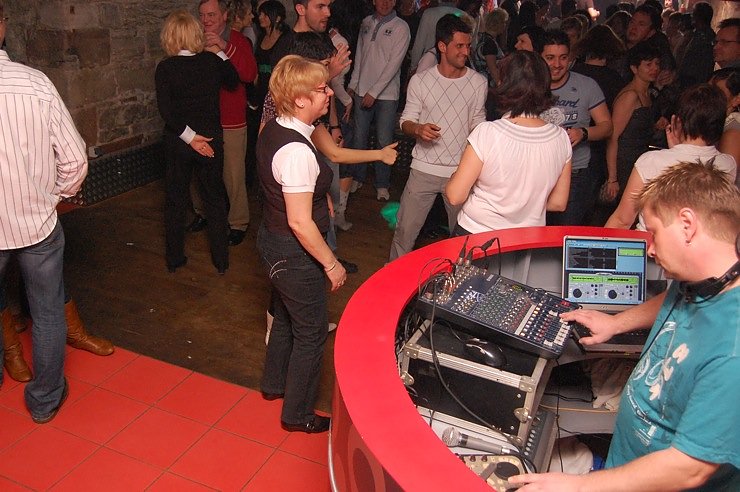 Party f&uuml;r Alle im Event Club Grease Nordhausen.NNZ-City Scout on Tour