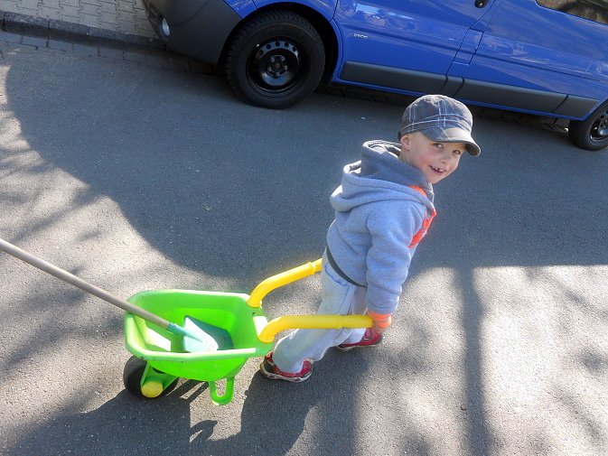 Fr&uuml;hjahrsputz in Ortsteil Esperstedt