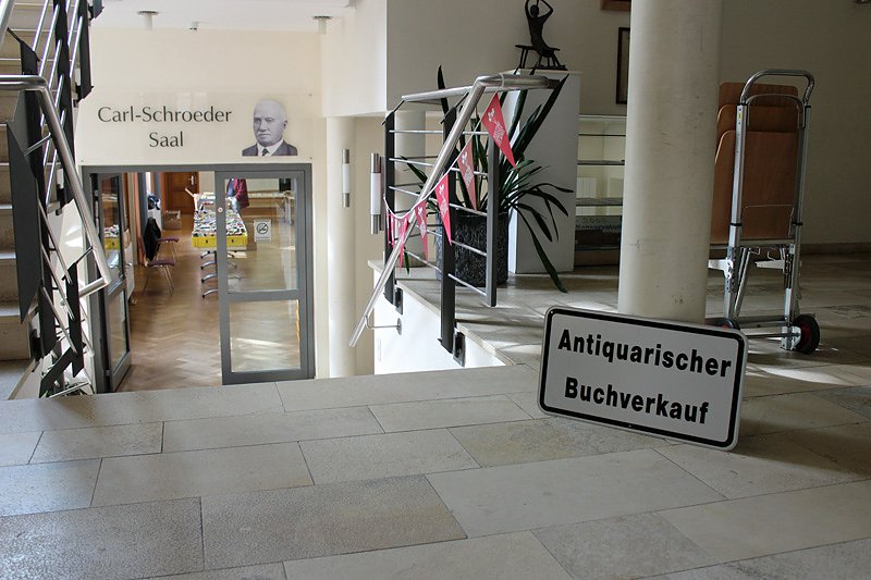 Neue Runde beim Lesefest - Vorlesen und Buchverkauf