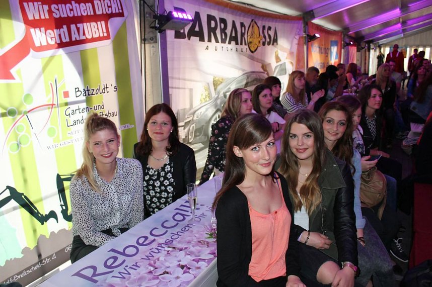 Von der Wahl der Fliederk&ouml;nigin