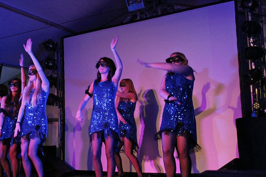 Von der Wahl der Fliederk&ouml;nigin