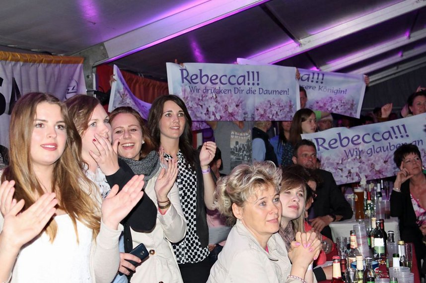 Von der Wahl der Fliederk&ouml;nigin