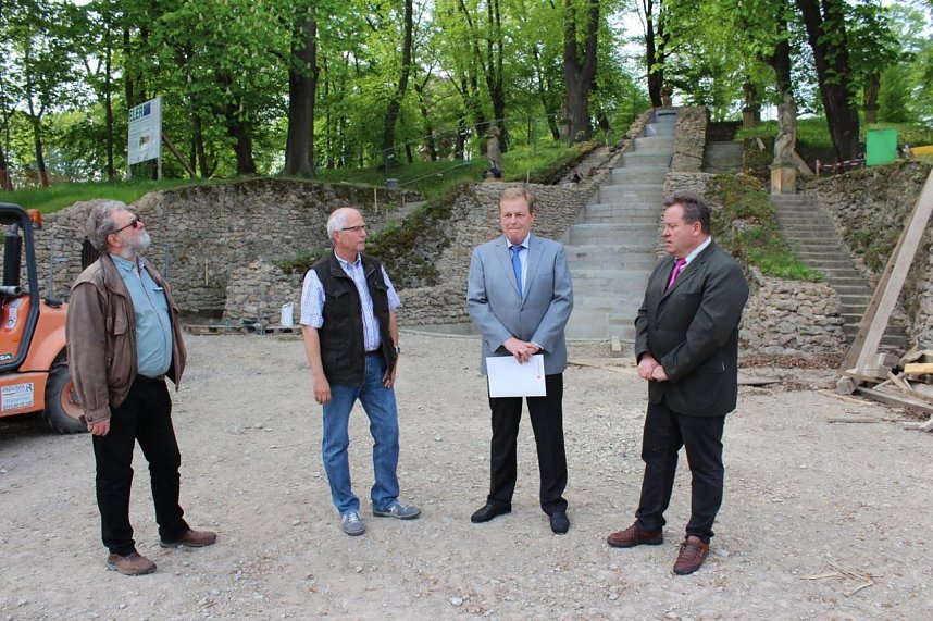 In kleinen Schritten zu einem sch&ouml;nen Park