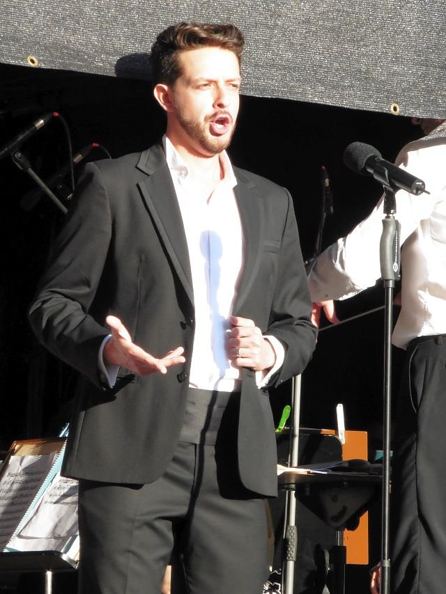 Kopfloser Dirigent beim Residenzfest 2015