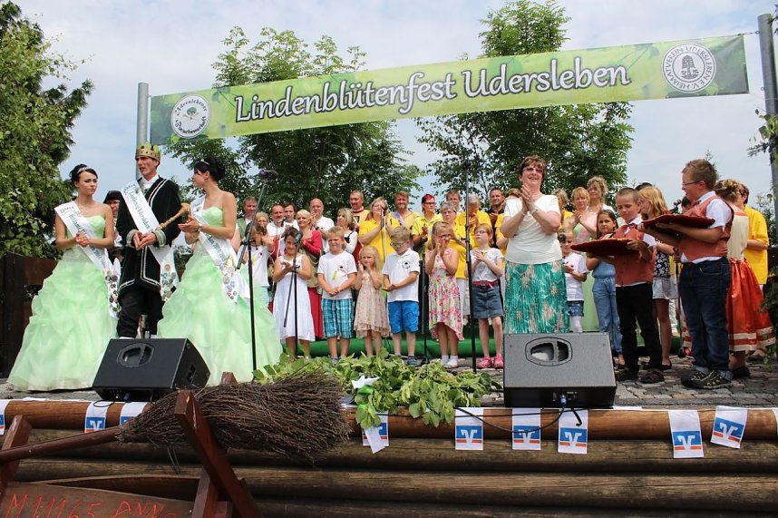 Laubk&ouml;nig gekr&ouml;nt