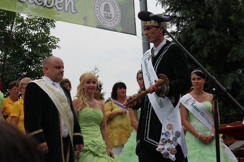 Laubk&ouml;nig gekr&ouml;nt