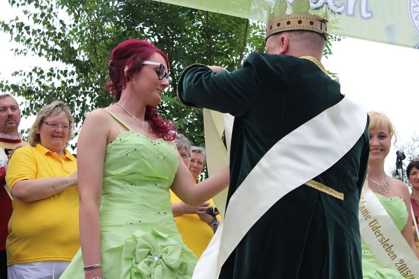 Laubk&ouml;nig gekr&ouml;nt