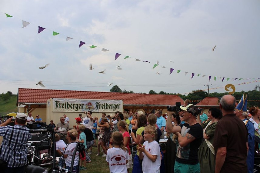 Laubk&ouml;nig gekr&ouml;nt