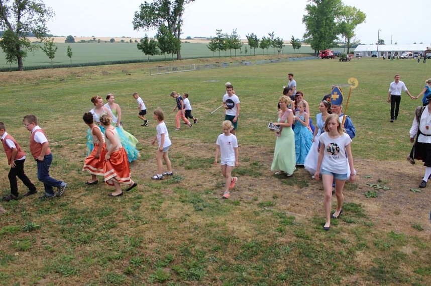 Laubk&ouml;nig gekr&ouml;nt