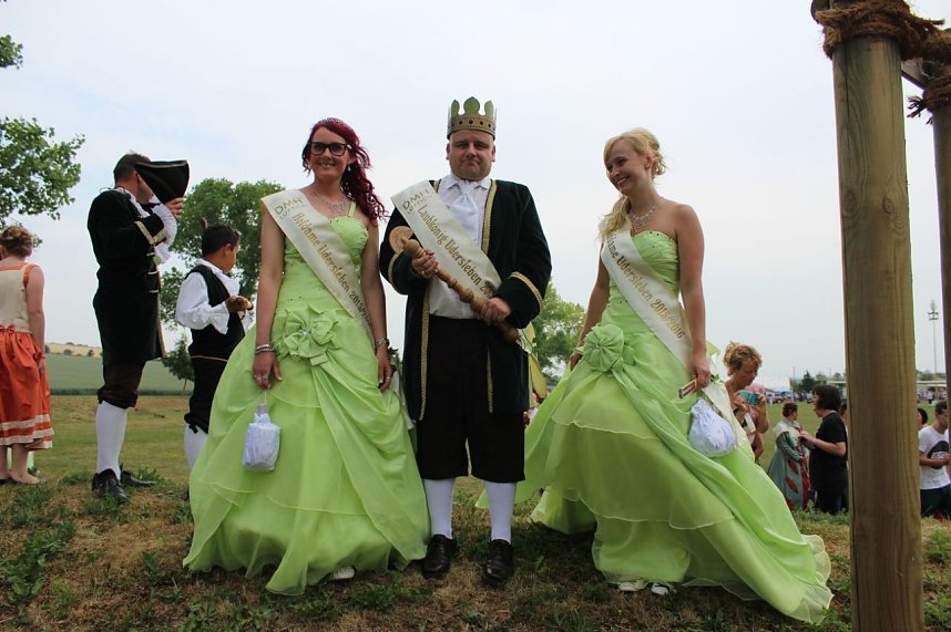 Laubk&ouml;nig gekr&ouml;nt