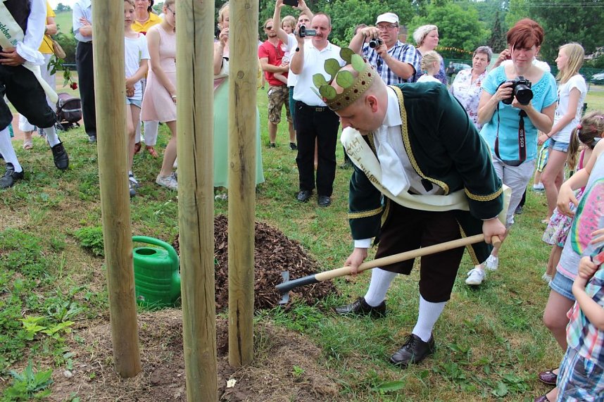 Laubk&ouml;nig gekr&ouml;nt